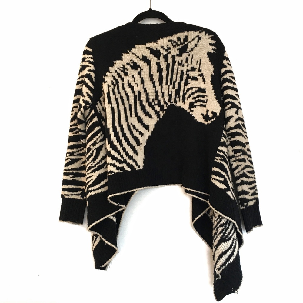 [36POINT5] Zebra Cardigan Knit Highlow Open Front - Picture 2 of 3